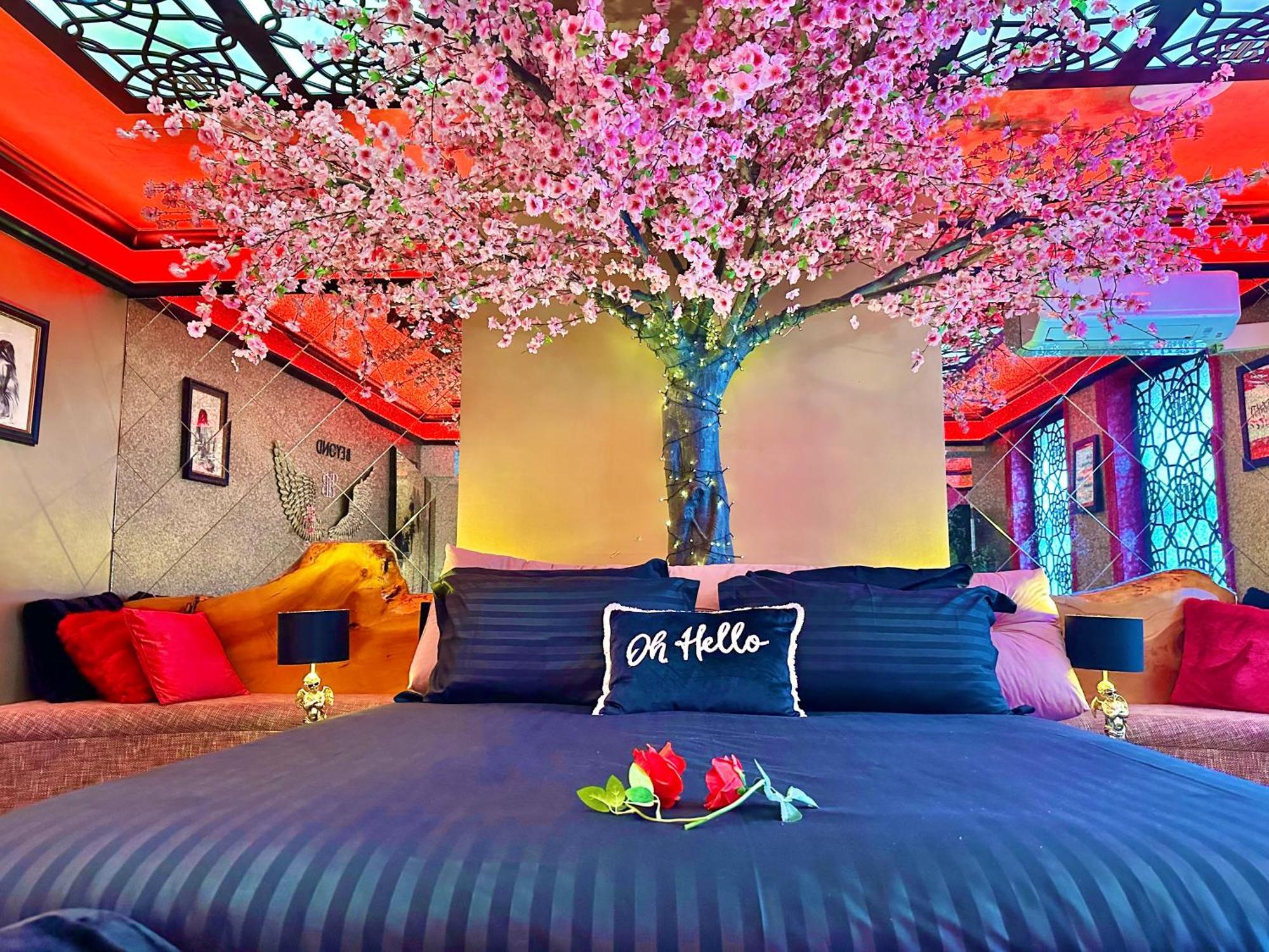 Beyond - Romantic Basement Apartment - Close To Beach - With Parking Bournemouth Ngoại thất bức ảnh