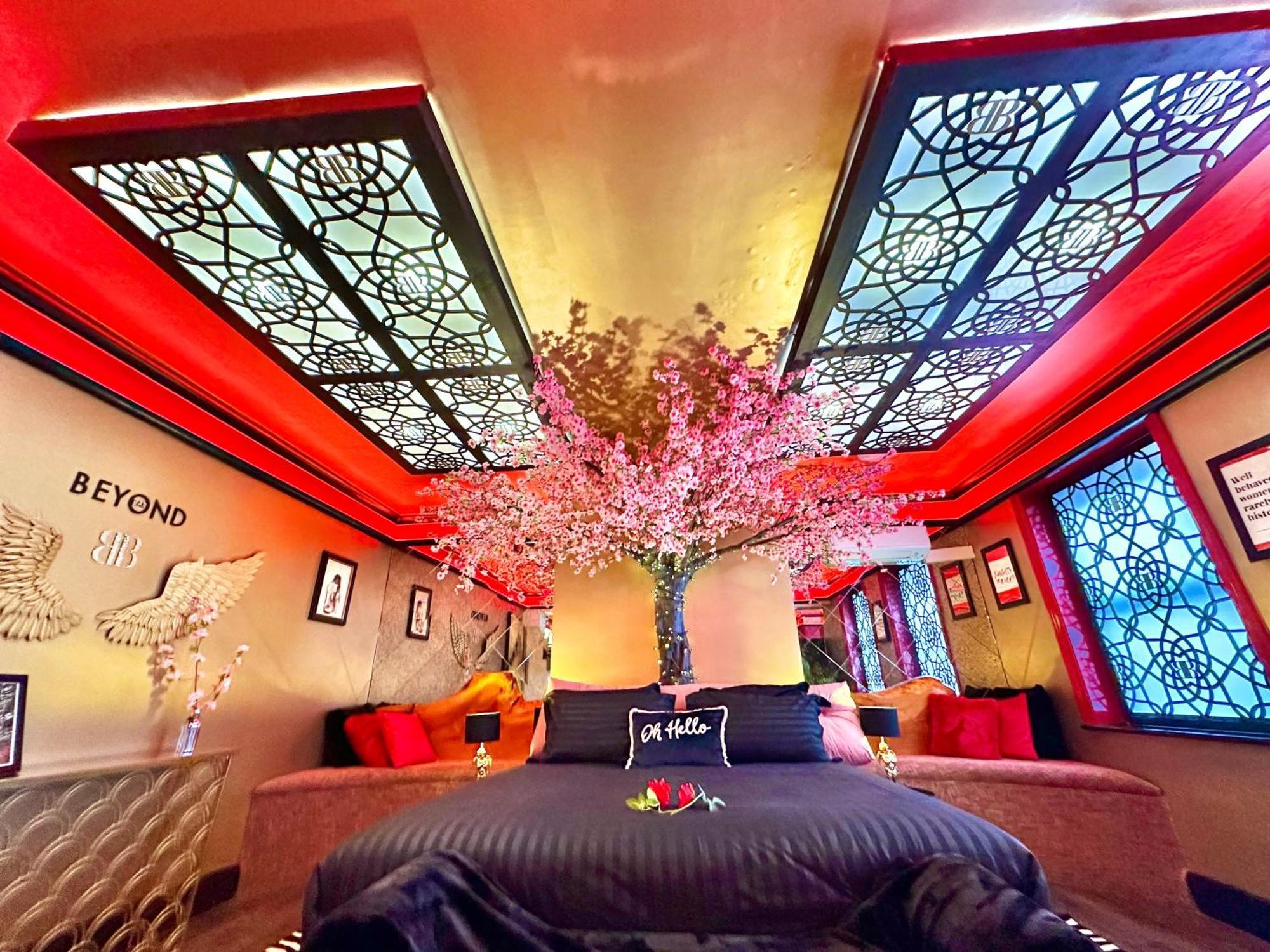 Beyond - Romantic Basement Apartment - Close To Beach - With Parking Bournemouth Ngoại thất bức ảnh